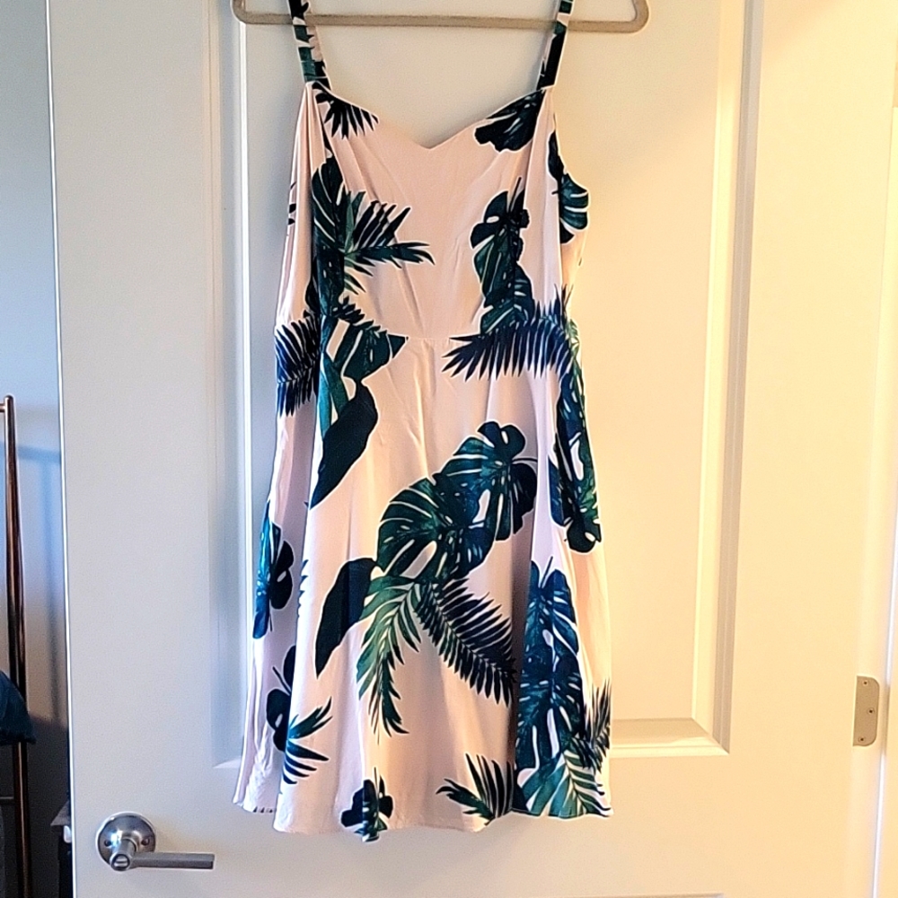 👗 Cami sun dress